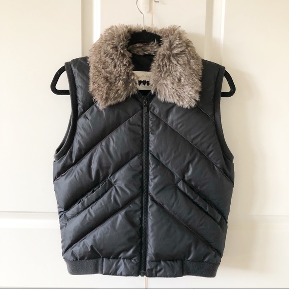 Hanna Andersson Fur Collar Down Vest - Picture 1 of 9